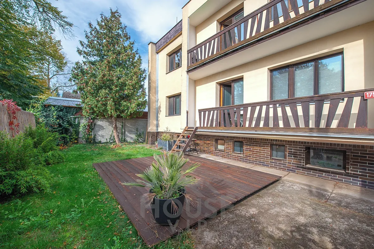 Prodej rodinného domu 356 m², pozemek 1257 m²